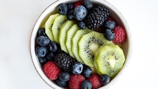 Good for eye health: Eat blueberry every day to improve your eyesight. Blueberries have antioxidant, anti-inflammatory and collagen-stabilizing properties which helps improve eye health.(Pixabay)