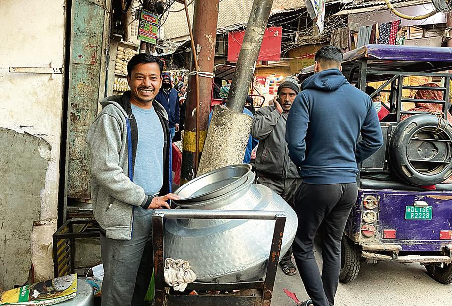 Day after day after day, Muhammed Hafiz stands behind his giant deg of biryani, with two benches plonked up beside him. Day after day after day, Muhammed Hafiz stands behind his giant deg of biryani, with two benches plonked up beside him.