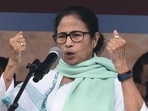 Mamata Banerjee to support Akhilesh Yadav's Samajwadi Party in the upcoming Uttar Pradesh assembly polls.(HT Photo)