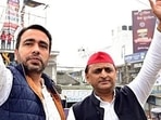 Samajwadi Party (SP) chief Akhilesh Yadav and Rashtriya Lok Dal (RLD) chief Jayant Singh during an SP-RLD joint “Samajwadi Vijay Yatra” at Kairana, in Shamli on Wednesday. (ANI Photo)