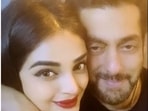 Vishal Kotian’s girlfriend Payal Shetty shared pictures with Salman Khan from the Bigg Boss 15 after-party.