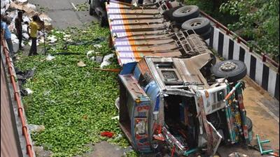 According to the report, most road accident deaths were reported on Thursdays, Fridays, and Sundays between 10pm and midnight. (Picture for representation only/Raj K Raj-HT) According to the report, most road accident deaths were reported on Thursdays, Fridays, and Sundays between 10pm and midnight. (Picture for representation only/Raj K Raj-HT)