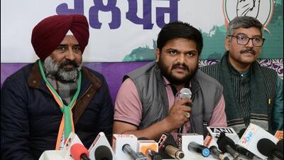 Congress leader Hardik Patel addressing a press conference in Jalandhar on Wednesday. (ANI Photo)