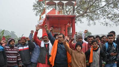Devotees protesting against Chandigarh administration in Manimajra on Wednesday. (Sant Arora/Hindustan Times)
