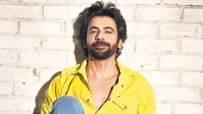 Sunil Grover underwent heart surgery.