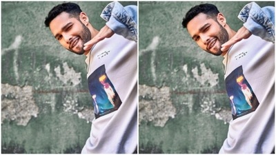 Siddhant unleashed his boyish charm in the recent pictures as he picked the ultimate casual attire – tee shirt, jeans and jacket. (Instagram/@siddhantchaturvedi)