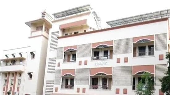 The RSS headquarters in Nagpur. The police said that any drone found within a 2-km radius will either be destroyed or seized. (File/HT Photo) The RSS headquarters in Nagpur. The police said that any drone found within a 2-km radius will either be destroyed or seized. (File/HT Photo)