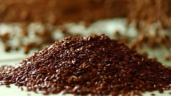 Seeds contain good amount of nutrients just as nuts. Chia seeds and flaxseeds are considered great for promoting hair health as they contain omega-3 and other vital nutrients. Add them to your smoothies, salads, cereal, yoghurt or fruit.(Pixabay)