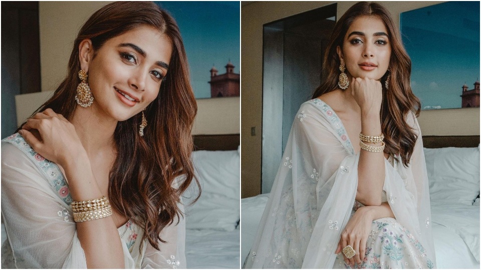 Pooja chose minimal jewellery with her anarkali Pooja chose minimal jewellery with her anarkali