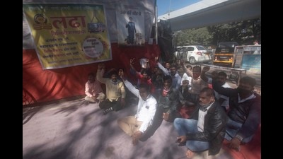 Maharashtra State Transport Corporation (MSRTC) workers protest at Swargate on Thursday. (Pratham Gokhale/HT Photo) Maharashtra State Transport Corporation (MSRTC) workers protest at Swargate on Thursday. (Pratham Gokhale/HT Photo)