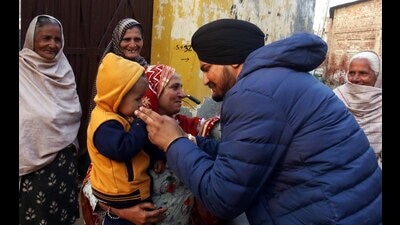 Sidhu Moosewala has the largest fan following among the Punjabi singers on social media platforms and he is fighting his maiden election from Mansa segment in Bathinda district. (HT Photo) Sidhu Moosewala has the largest fan following among the Punjabi singers on social media platforms and he is fighting his maiden election from Mansa segment in Bathinda district. (HT Photo)