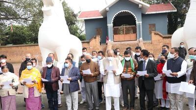 Former Manipur CM Ibobi Singh and AICC in charge Bhakta Charan Das led an unusual oath ceremony attended by 54 Congress candidates