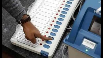 Of the 32 candidates contesting Punjab assembly polls in eight segments of Patiala district, only 38% are graduates or above and 6% are under-matric. Of the 32 candidates contesting Punjab assembly polls in eight segments of Patiala district, only 38% are graduates or above and 6% are under-matric.