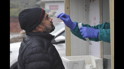In a first since January 5, Chandigarh tricity’s daily Covid-19 cases dropped to 520 on Friday. (HT File Photo) In a first since January 5, Chandigarh tricity’s daily Covid-19 cases dropped to 520 on Friday. (HT File Photo)