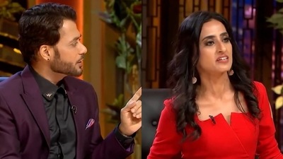 Vineeta Singh mimicked Anupam Singh's voice on the recent episode of Shark Tank India. Vineeta Singh mimicked Anupam Singh's voice on the recent episode of Shark Tank India.