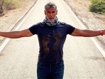 Milind Soman keeps the monkey in him alive with one arm swings, proves his workouts are always cool: Watch video