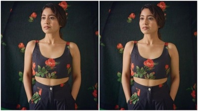 Inside Shweta Tripathi's pullup routine with Pilates resistance band (Instagram/@battatawada)