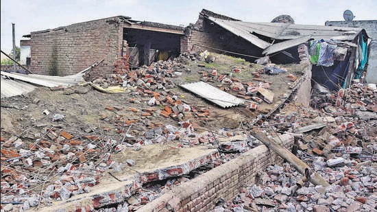 The roof collapse site in Chahran village of Ladhowal in Ludhiana where a labourer and 11 buffaloes died on Saturday. (Gurpreet Singh/HT)