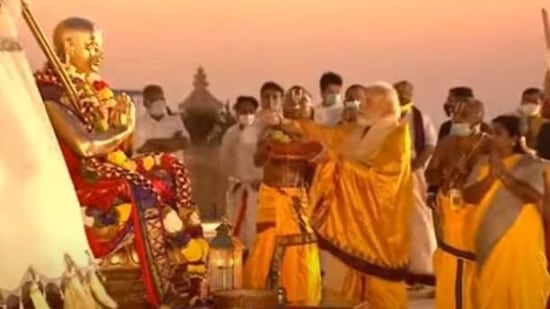 PM Modi offers prayers at the 216-feet tall Statue of Equality in Hyderabad temple.&nbsp;