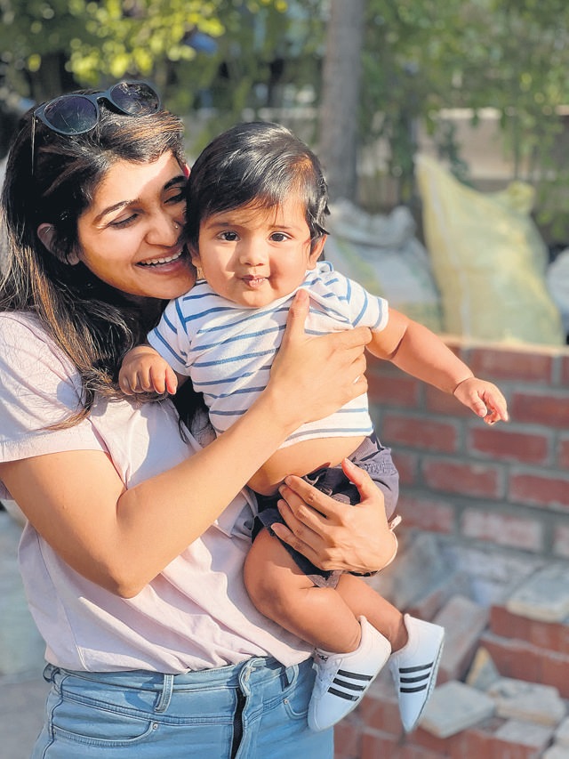 ‘I definitely don’t share very certain personal elements but I don’t feel the need to hold back on usual daily moments that bring joy,’ says Alicia Souza.
