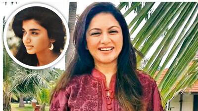 hagyashree at 22 (top) and at 52 (above) hagyashree at 22 (top) and at 52 (above)