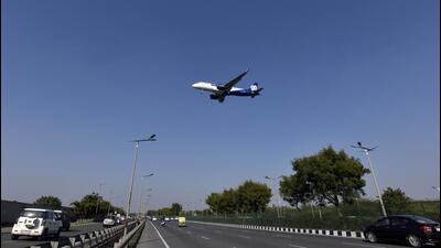 Near Aerocity in New Delhi, on Sunday. Mercury climbed nearly five notches to 24.2°C on Sunday. (Sanjeev Verma/HT) Near Aerocity in New Delhi, on Sunday. Mercury climbed nearly five notches to 24.2°C on Sunday. (Sanjeev Verma/HT)