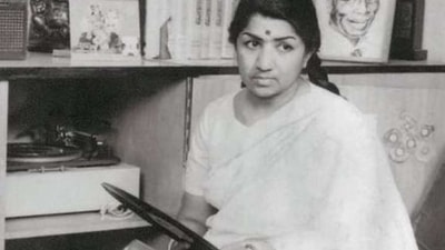 In an old interview, Lata Mangeshkar had opened up about not marrying her entire life. In an old interview, Lata Mangeshkar had opened up about not marrying her entire life.