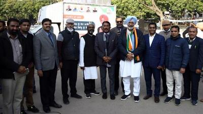 Congress candidate Balbir Singh Sidhu campaigning in Mohali on Sunday. (HT Photo)