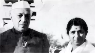 Lata Mangeshkar with Jawaharlal Nehru. (Credits: @mangeshkarlata/Twitter) Lata Mangeshkar with Jawaharlal Nehru. (Credits: @mangeshkarlata/Twitter)
