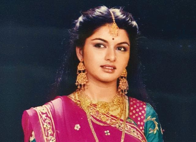 Snapped at the first photoshoot for Maine Pyar Kiya before shooting had begun Snapped at the first photoshoot for Maine Pyar Kiya before shooting had begun