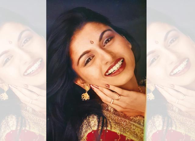 A solo shot of Bhagyashree A solo shot of Bhagyashree