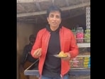 The image, taken from the Roadies promo, shows Sonu Sood eating samosa.(Twitter/@SonuSood) The image, taken from the Roadies promo, shows Sonu Sood eating samosa.(Twitter/@SonuSood)