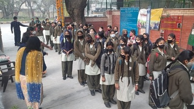 “There will be no return to normalcy till there is an option of online classes. Online learning has saturated for children but since there is an option they or their parents prefer online. Attendance has been low when schools briefly reopened in previous months," Ella Joshi, a teacher at a top private school was quoted by saying news agency ANI. (HT Photo/Vipin Kumar)