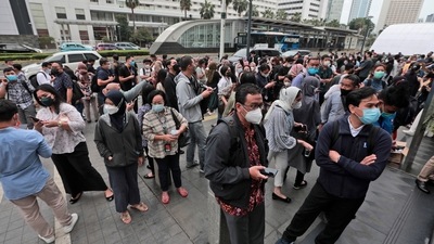 Indonesia has temporarily banned foreign tourists entering the country through Jakarta's airport, the transport ministry said, in a bid to slow a spike in coronavirus infections driven by the Omicron variant. (AP (Representative image)) Indonesia has temporarily banned foreign tourists entering the country through Jakarta's airport, the transport ministry said, in a bid to slow a spike in coronavirus infections driven by the Omicron variant. (AP (Representative image))