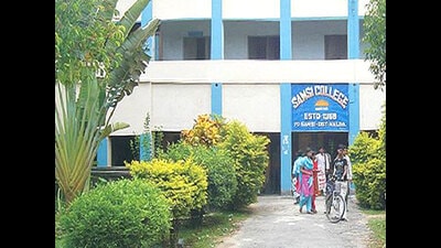 According to experts, one of the biggest problems in the implementation of engineering courses in regional languages is the lack of appropriate study material (ht photo) According to experts, one of the biggest problems in the implementation of engineering courses in regional languages is the lack of appropriate study material (ht photo)