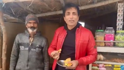 Sonu Sood savours samosas in new video. Sonu Sood savours samosas in new video. 