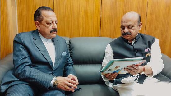 Chief Minister Basavaraj Bommai meets union minister of state for personnel Jitendra Singh. Bommai requested Singh to send more IAS, IPS and Indian Forest Service officers to ensure effective implementation of welfare-oriented schemes in the state. (PTI)