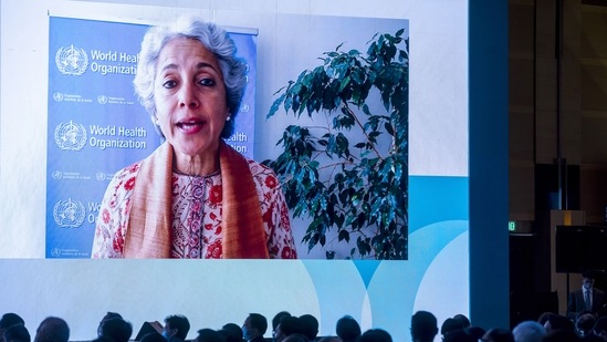 How are the vaccines acting against covid? To this, Soumya Swaminathan said that as per lab test reports, the chance of the antibodies reducing the effect of the new variant is low. However, the rate of deaths and severity in vaccinated people is less.(Paul Yeung/Bloomberg)