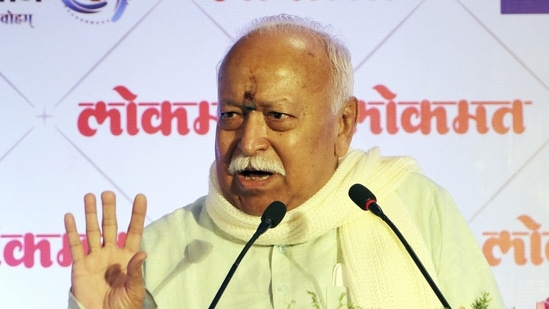 RSS chief Mohan Bhagwat was addressing the 'Hinduism and National Integration' lecture organised on the occasion of the Golden Jubilee celebrations of a newspaper in Nagpur.(PTI)