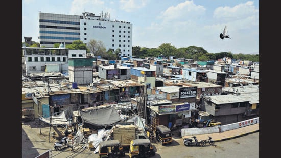 The Pune Municipal Corporation (PMC) started the gunthewari regularisation process of the unauthorised constructions and vacant plots from January 10. (HT FILE PHOTO)