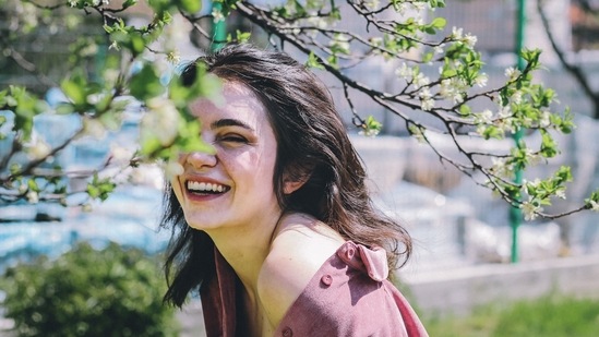 Memes: What better way to woo your partner/crush's than bringing a smile on their face. Find out the latest trending memes, add your own charm to it and pop the question.(Unsplash)