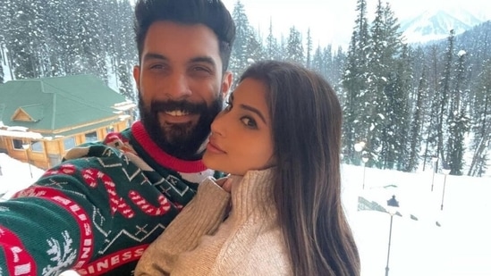 Mouni Roy and Suraj Nambiar's honeymoon in snow-capped mountains serve us travel goals: See romantic pics
