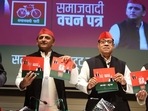 Samajwadi Party president Akhilesh Yadav releases the party's manifesto for UP assembly election in Lucknow,&nbsp;(Deepak Gupta/ HT Photo)