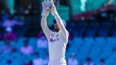 Wriddhiman Saha opts out of Bengal's Ranji campaign after being told he won't be required for Test matches (AP) Wriddhiman Saha opts out of Bengal's Ranji campaign after being told he won't be required for Test matches (AP)