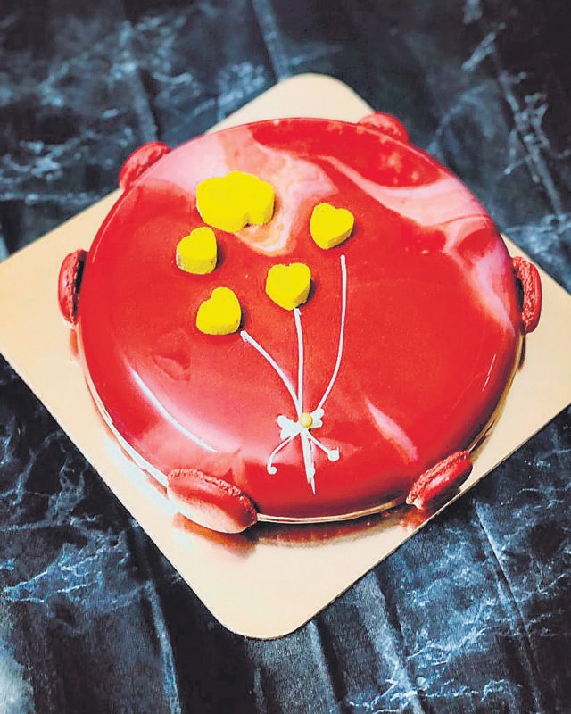 Entremets with Belgian chocolate-based flavours are hot selling right now.