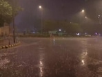 Rain lashed Mandi House and Feroz Shah Road areas in Delhi early on Thursday morning.(ANI Photo) Rain lashed Mandi House and Feroz Shah Road areas in Delhi early on Thursday morning.(ANI Photo)