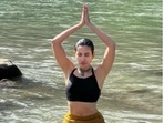From Dancer Pose to Surya Namaskar, Sonnalli Seygall is going with the flow