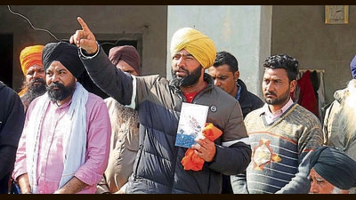 Gangster-turned-politician Lakha Sidhana’s most recent claim to notoriety was over his alleged role in the Red Fort violence during farmers’ protest on Republic Day last year. (Sanjeev Kumar/HT) Gangster-turned-politician Lakha Sidhana’s most recent claim to notoriety was over his alleged role in the Red Fort violence during farmers’ protest on Republic Day last year. (Sanjeev Kumar/HT)
