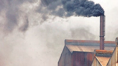 The emissions from industries using polluting fuels like coal, diesel, etc., create an adverse impact on air quality in the NCR and shifting of industries to PNG and cleaner fuels has always been a priority for CAQM. (Representative image/HT Archive) The emissions from industries using polluting fuels like coal, diesel, etc., create an adverse impact on air quality in the NCR and shifting of industries to PNG and cleaner fuels has always been a priority for CAQM. (Representative image/HT Archive)