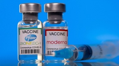 Pfizer expects its 2022 sales of its Covid-19 vaccine and antiviral pill to top $54 billion. (REUTERS)